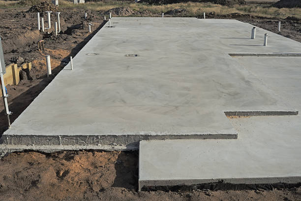 Best Concrete Pool Decks in Palm Springs, CA
